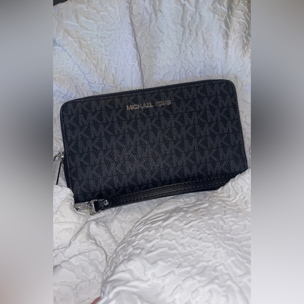 MK wallet